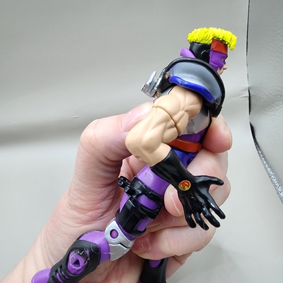 1999 Marvel Avengers Hawkeye Figure Toy Biz 5 Inch - Picture 4 of 6